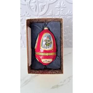 Mr. Christmas Valerie Parr Hill Musical Egg Ornament 2011 - Red